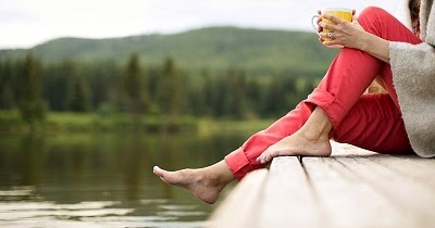 El medio público el tratamiento del hongo sobre las uñas de los pies